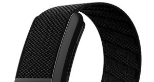 WHOOP 4.0 Wearable Health & Fitness Tracker